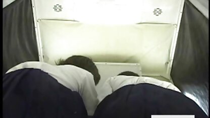 Một trong những may mắn là một video phim set nhat ban niềm vui VIP spa với một cô gái tóc vàng.